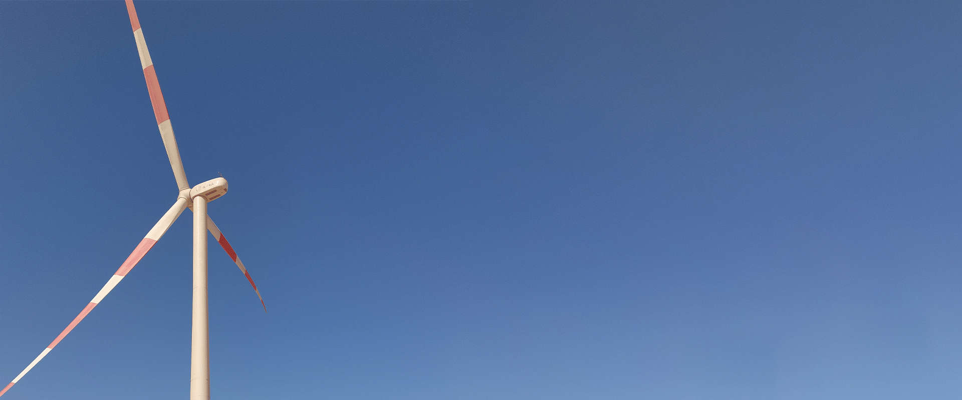 banner-wind